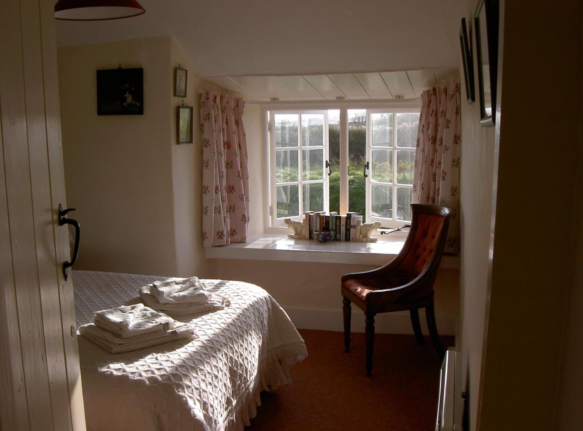 Lower Tresmorn Farmhouse Crackington Haven Bagian luar foto